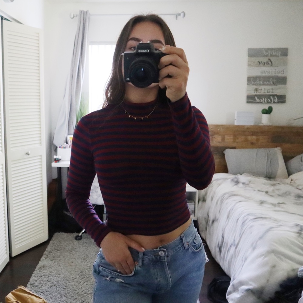 Cute Cropped Striped Long Sleeve Mock Neck